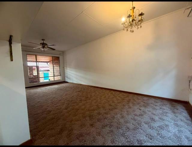 2 BEDROOM TOWNHOUSE FOR SALE IN AMANDASIG